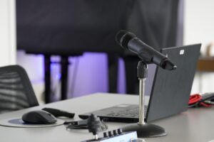 債務整理をオンライン完結で依頼する際の弁護士選びのポイントは？