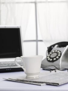 債務整理の電話で家族にバレない相談方法は？